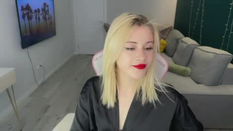 You can call me HH online show from 04-17-26, 11:57