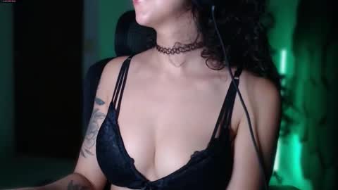 Snapshot of candykush21 chatting on 03-17-26, 06:28 Candy Kush online show from 03-17-26, 06:28