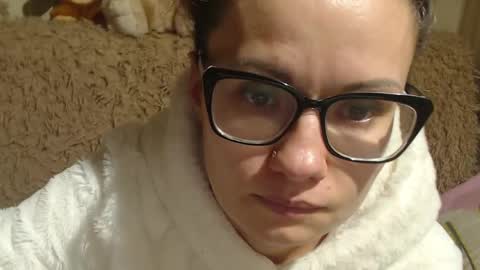 say meow and send tips  online show from 12-20-24, 08:23