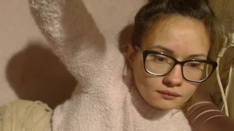 Snapshot of candylady136 chatting on 10-23-25, 02:49 say meow and send tip online show from 10-23-25, 02:49