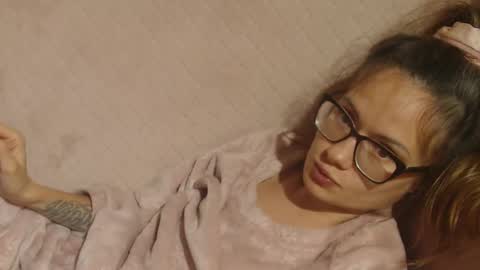 Snapshot of candylady136 chatting on 11-10-25, 07:02 say meow and send tip online show from 11-10-25, 07:02