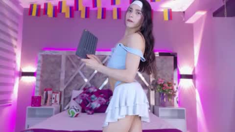 candyluxury_ online show from 07-10-26, 12:52
