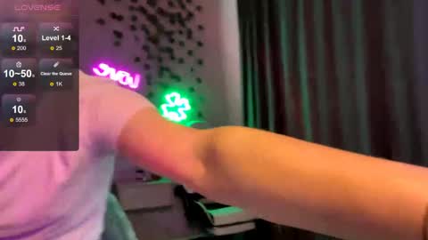 Candy online show from 05-30-26, 07:49