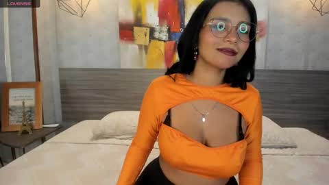 Candys Victoria online show from 02-16-25, 01:25