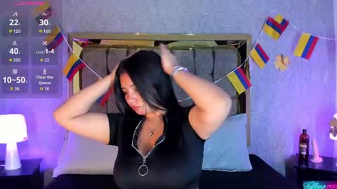Candys Victoria online show from 06-18-26, 04:02