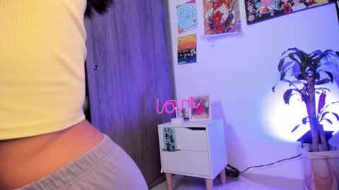 Camilla online show from 02-17-25, 06:15