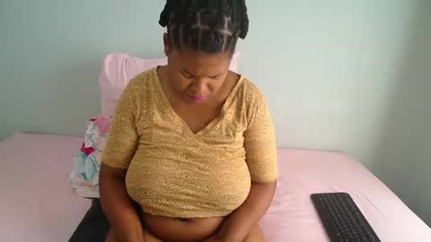 candyyumsaerolaxx online show from 05-29-26, 08:12
