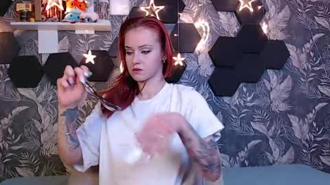 Snapshot of candyyyyrio chatting on 05-06-26, 03:35 Mia online show from 05-06-26, 03:35
