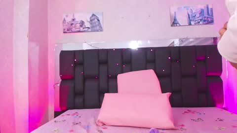 Aura  online show from 02-07-25, 11:56