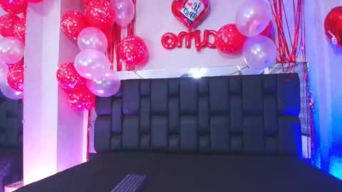 Aura  online show from 02-14-25, 11:53