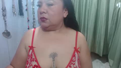 Snapshot of canelacollins chatting on 11-03-25, 04:25 CanelaCollins online show from 11-03-25, 04:25