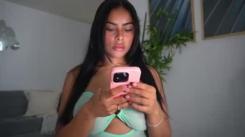 Snapshot of canelasungirl chatting on 10-01-25, 06:47 Jency NEW IG IMCANELA   online show from 10-01-25, 06:47