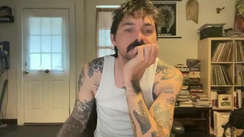 Snapshot of cantleavethehouse chatting on 12-26-24, 04:25 cantleavethehouse online show from 12-26-24, 04:25