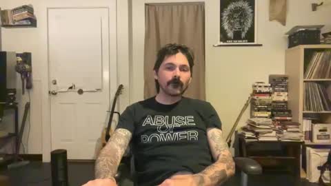 Snapshot of cantleavethehouse chatting on 12-28-24, 06:49 cantleavethehouse online show from 12-28-24, 06:49