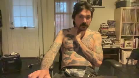 Snapshot of cantleavethehouse chatting on 01-13-25, 08:58 cantleavethehouse online show from 01-13-25, 08:58