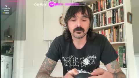 Snapshot of cantleavethehouse chatting on 11-02-25, 08:00 cantleavethehouse online show from 11-02-25, 08:00