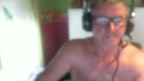 Snapshot of capitaine1959 chatting on 07-13-26, 01:14 capitaine1959 online show from 07-13-26, 01:14