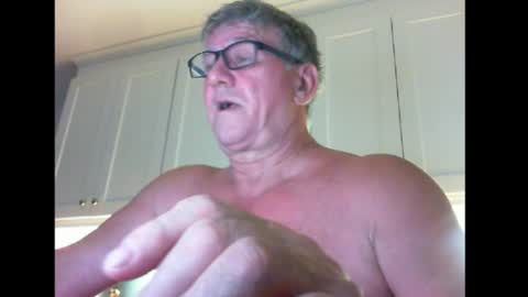 Snapshot of capitaine1959 chatting on 08-04-26, 01:42 capitaine1959 online show from 08-04-26, 01:42