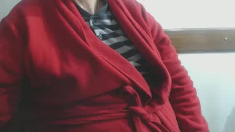 Snapshot of capitanfuturo44 chatting on 12-06-24, 02:06 Cinzia ex regina online show from 12-06-24, 02:06