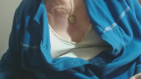 Snapshot of capitanfuturo44 chatting on 09-28-25, 12:54 Cinzia ex regina online show from 09-28-25, 12:54