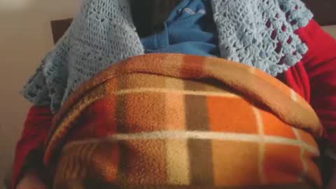 Snapshot of capitanfuturo44 chatting on 10-11-25, 01:31 Cinzia ex regina online show from 10-11-25, 01:31