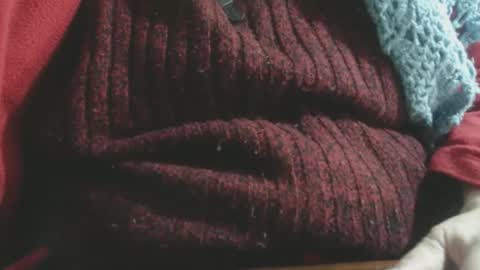 Snapshot of capitanfuturo44 chatting on 10-24-25, 12:56 Cinzia ex regina online show from 10-24-25, 12:56