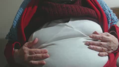 Snapshot of capitanfuturo44 chatting on 10-27-25, 07:07 Cinzia ex regina online show from 10-27-25, 07:07