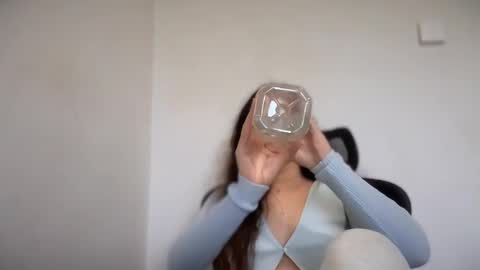 Emma online show from 09-12-25, 07:08