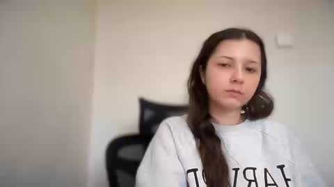 Emma online show from 11-07-25, 06:46