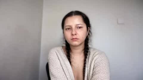 Emma online show from 04-20-26, 07:33