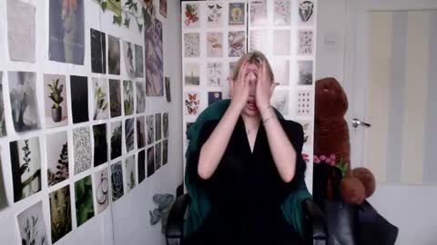 Capricious Scorpio Afa online show from 04-15-26, 11:17