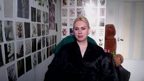 Capricious Scorpio Afa online show from 04-19-26, 02:49