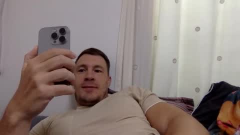 follow my twitter  online show from 02-09-26, 04:49