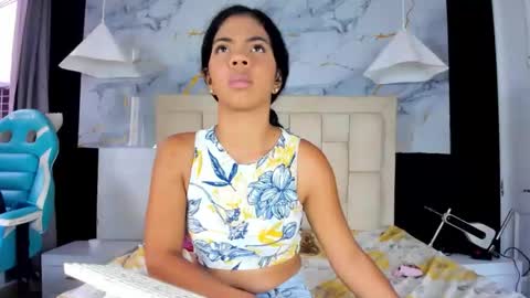 Snapshot of caraiosh_ chatting on 01-14-26, 04:01 Cara online show from 01-14-26, 04:01