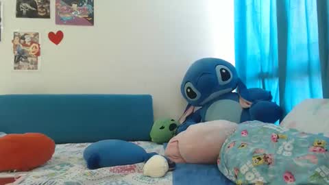 Snapshot of caramel_doll_ chatting on 03-30-26, 01:23 ing online show from 03-30-26, 01:23