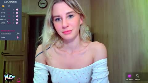 Snapshot of caramel_pie_ chatting on 11-24-25, 08:52 caramel online show from 11-24-25, 08:52