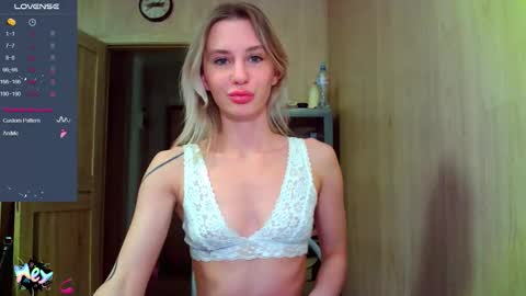 Snapshot of caramel_pie_ chatting on 12-03-25, 11:14 caramel online show from 12-03-25, 11:14