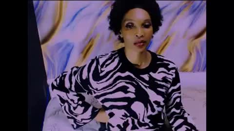 caramelminxx_ online show from 06-06-26, 08:52