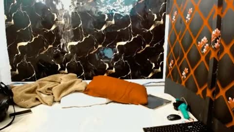 Snapshot of caramelminxx_ chatting on 06-29-26, 07:25 caramelminxx_ online show from 06-29-26, 07:25