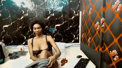 Snapshot of caramelminxx_ chatting on 07-15-26, 07:57 caramelminxx_ online show from 07-15-26, 07:57