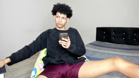 Carlos and Cristian  online show from 02-12-25, 11:30