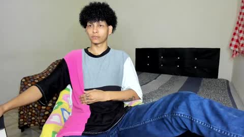 Carlos and Cristian  online show from 02-22-25, 11:57