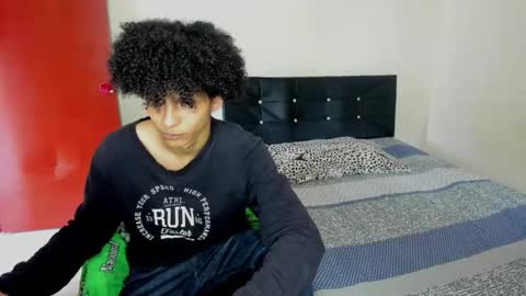 Carlos and Cristian  online show from 09-16-25, 05:58