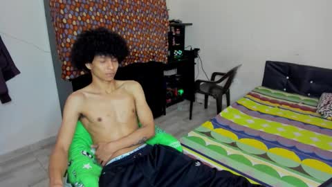 Carlos and Cristian  online show from 10-12-25, 06:07