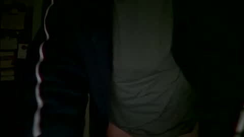 Snapshot of caressluving chatting on 03-19-26, 05:44 Caressluving online show from 03-19-26, 05:44