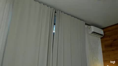 caressyourself online show from 02-06-25, 11:21