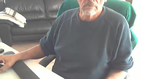 Snapshot of cargo69 chatting on 11-09-25, 11:52 cargo69 online show from 11-09-25, 11:52