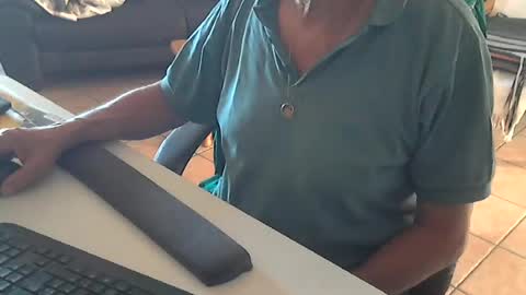 Snapshot of cargo69 chatting on 07-06-26, 04:20 cargo69 online show from 07-06-26, 04:20
