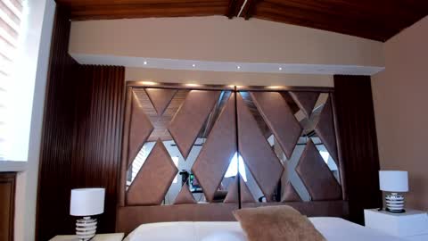 Carina online show from 01-28-25, 05:35