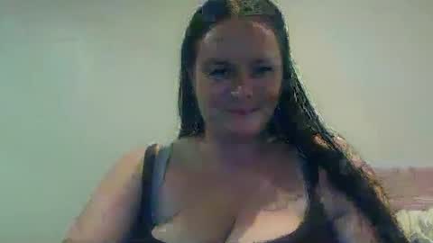 Snapshot of carinabro10 chatting on 09-30-25, 09:25 carinabro10 online show from 09-30-25, 09:25